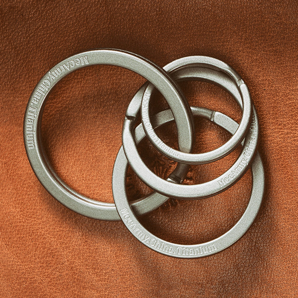 CH11 Titanium Keyring | 4pcs Keychain Ring Kit and Four Different Sizes