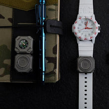 Cargar imagen en el visor de la galería, MecArmy CPW Titanium Watchband Compass
