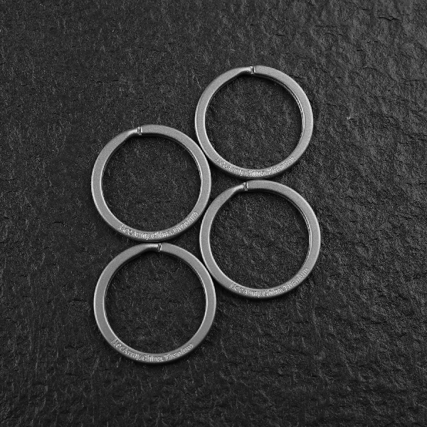 MecArmy CH4 Titanium Keyring, 4pc Key Ring Kit Keychain Rings for Use with Carabiner/Knives/Lights/Keys and Other EDC Gears